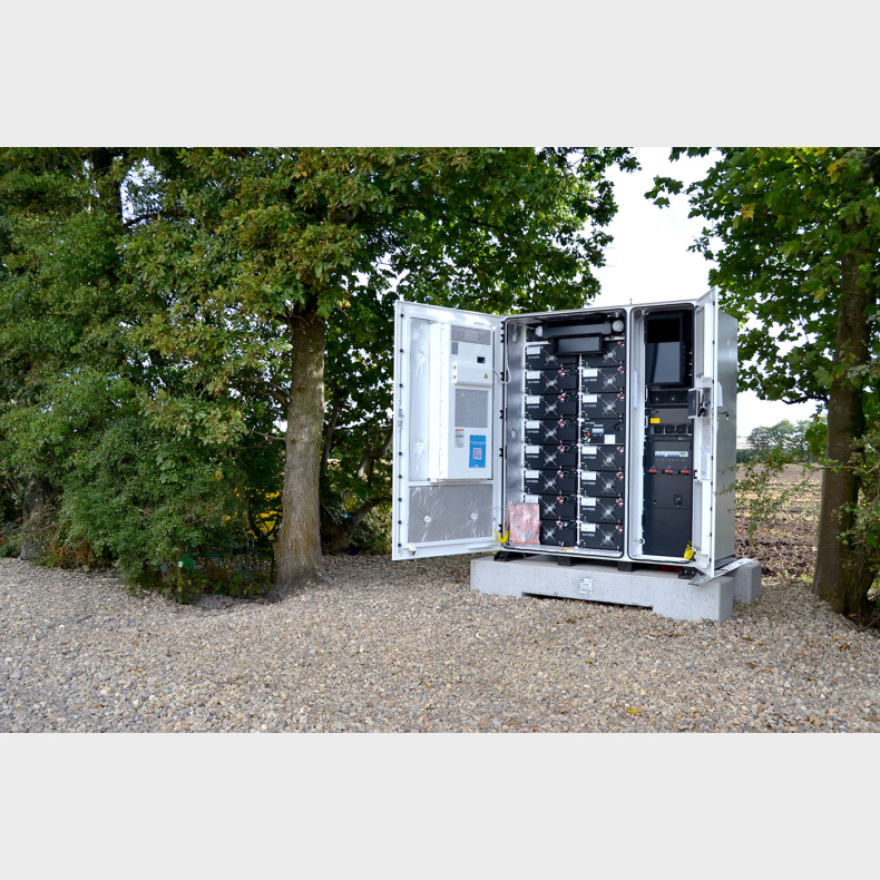 Dyness Enercore DH200F-S000L01 | 100kW/215kWh On-Grid/Off-Grid No PV