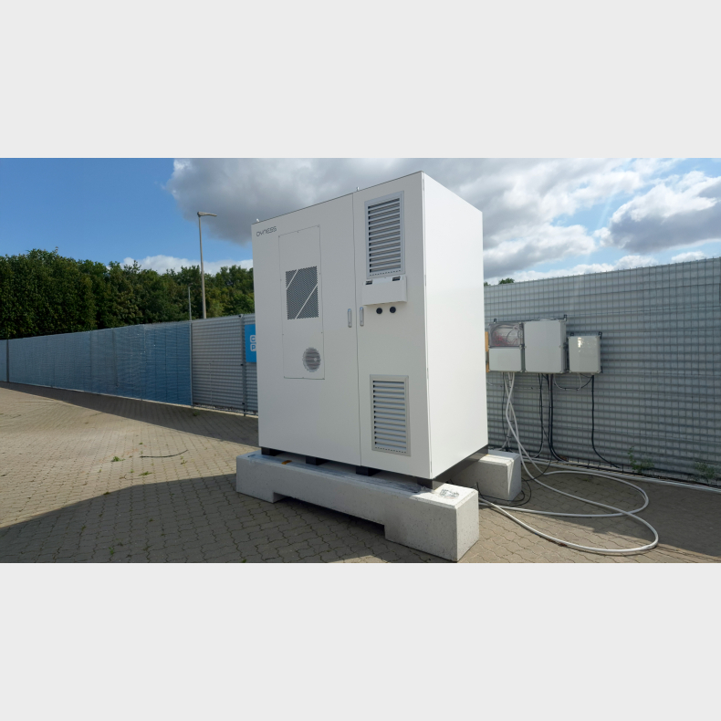 Dyness Enercore DH200F-S000L01 | 100kW/215kWh On-Grid/Off-Grid No PV