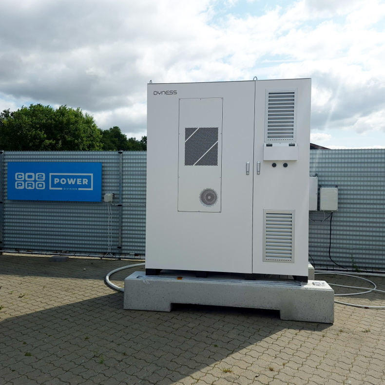 Dyness Enercore DH200F-S000L01 | 100kW/215kWh On-Grid/Off-Grid No PV